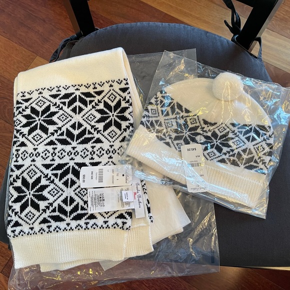 Brooks Brothers hat and scarf. - Picture 1 of 7